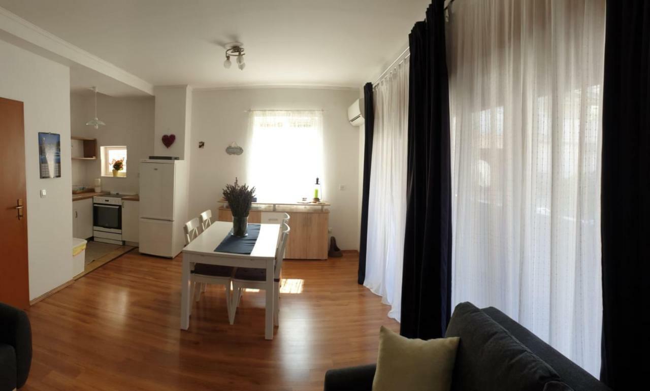 Central, Spacious, Great View Apartamento *